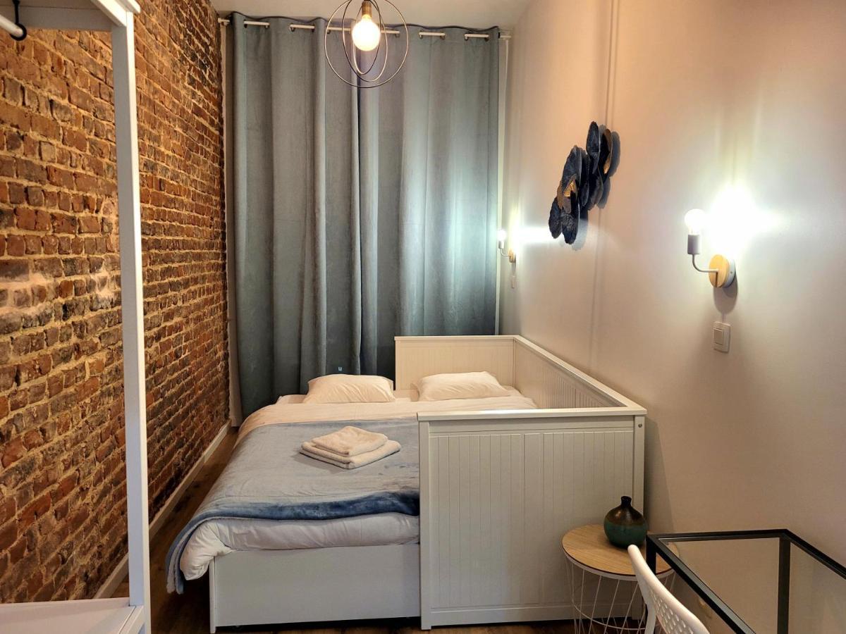 Brand New Camelia Room With Private Bathroom Brussel Buitenkant foto