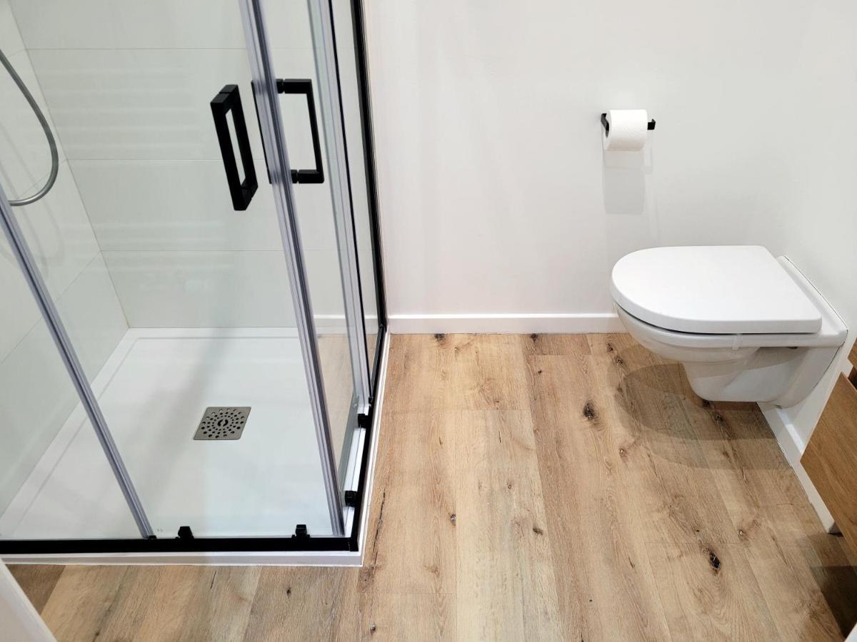 Brand New Camelia Room With Private Bathroom Brussel Buitenkant foto